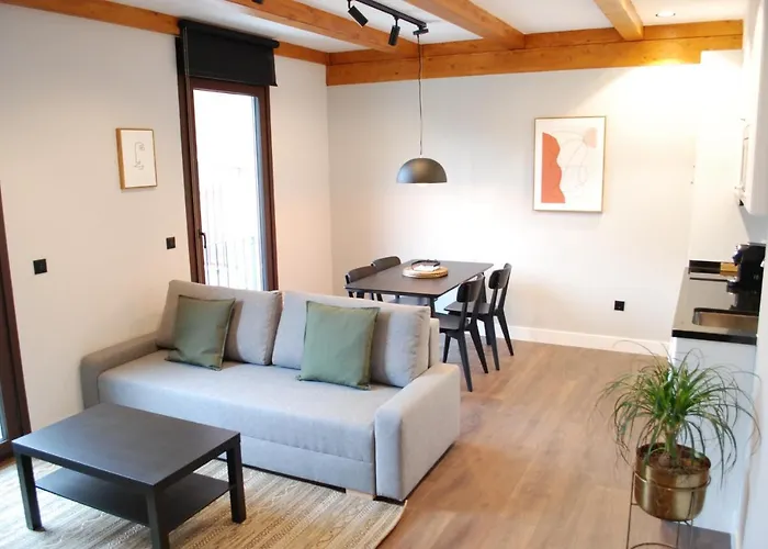 Altar Cano Badillo By Gaiarooms * León